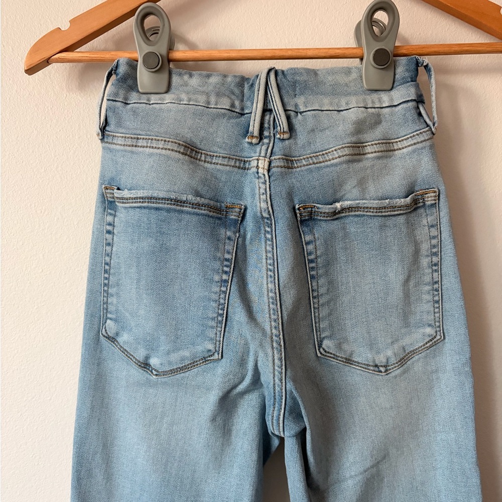 Good American Good Flare High Rise Split Hem Jeans Light Wash Size 26 - Picture 5 of 10
